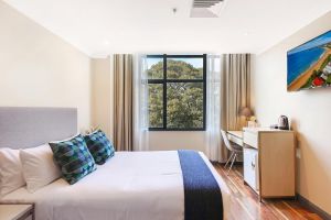 Ryals Hotel - Broadway - Accommodation Airlie Beach