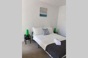 Cosy apartment  Clayton Monash17 - Accommodation Airlie Beach