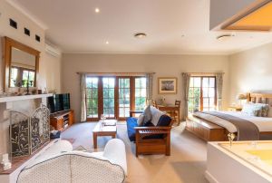 Strathearn Park Lodge - Accommodation Airlie Beach